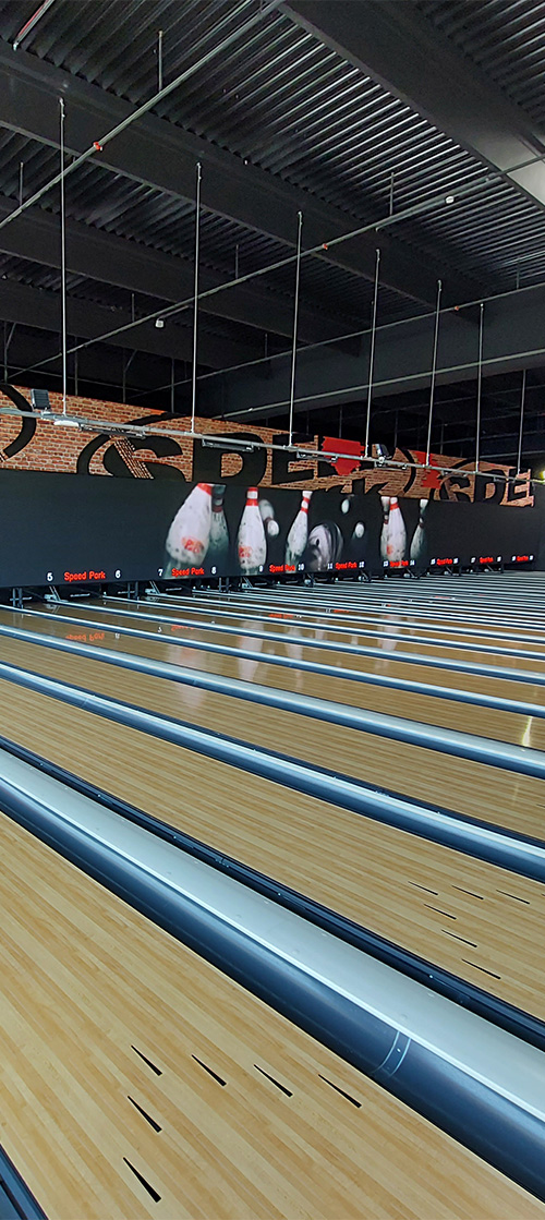 installation d'animation personnalisée sur les pistes de bowling